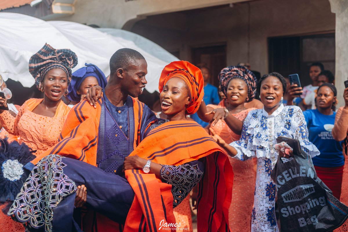 jamesphotogra__'s tweet photo. Beautiful moment
Thread......
Pictures of Evelyn and Emmanuel Wedding Photographed by @jamesphotogra__ #weddingphotography #redcamera https://t.co/rr9sgq3YBn