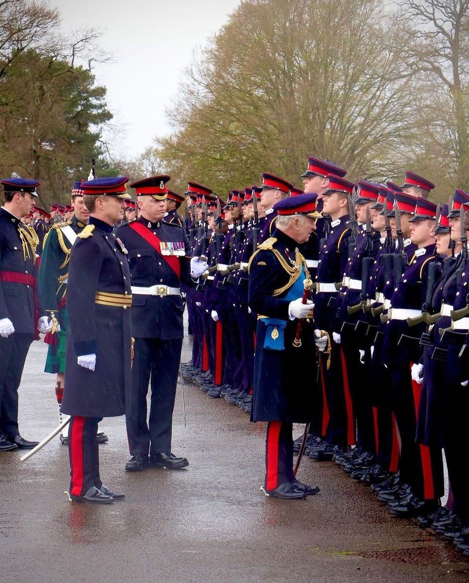 Kirky_Kirkwood's tweet photo. Throwback to the April 2023 Sovereign’s Parade. Inters getting a chance to chat to the King last year. https://t.co/iuel8f609H