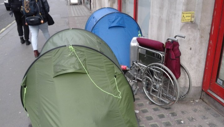 FredFli80762995's tweet image. A picture can say a 1000 words concerning #disabilitys and #homelessness and Connections @homelesslondon  Centre just around the corner  50 yards away
