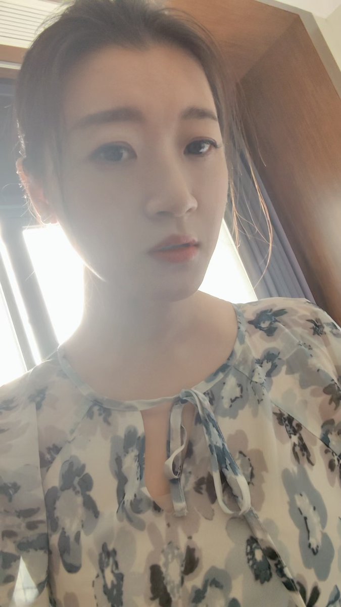 【网友投稿 No.626】大学同学王宇婷，现在浪的一批没事就发自拍 #眼镜娘 #眼镜妹 #投稿 #反差 #投稿曝光 #女友 #女友分享 #女友系列 #女同学 #女同事 https://t.co/4mHe5zw2eZ