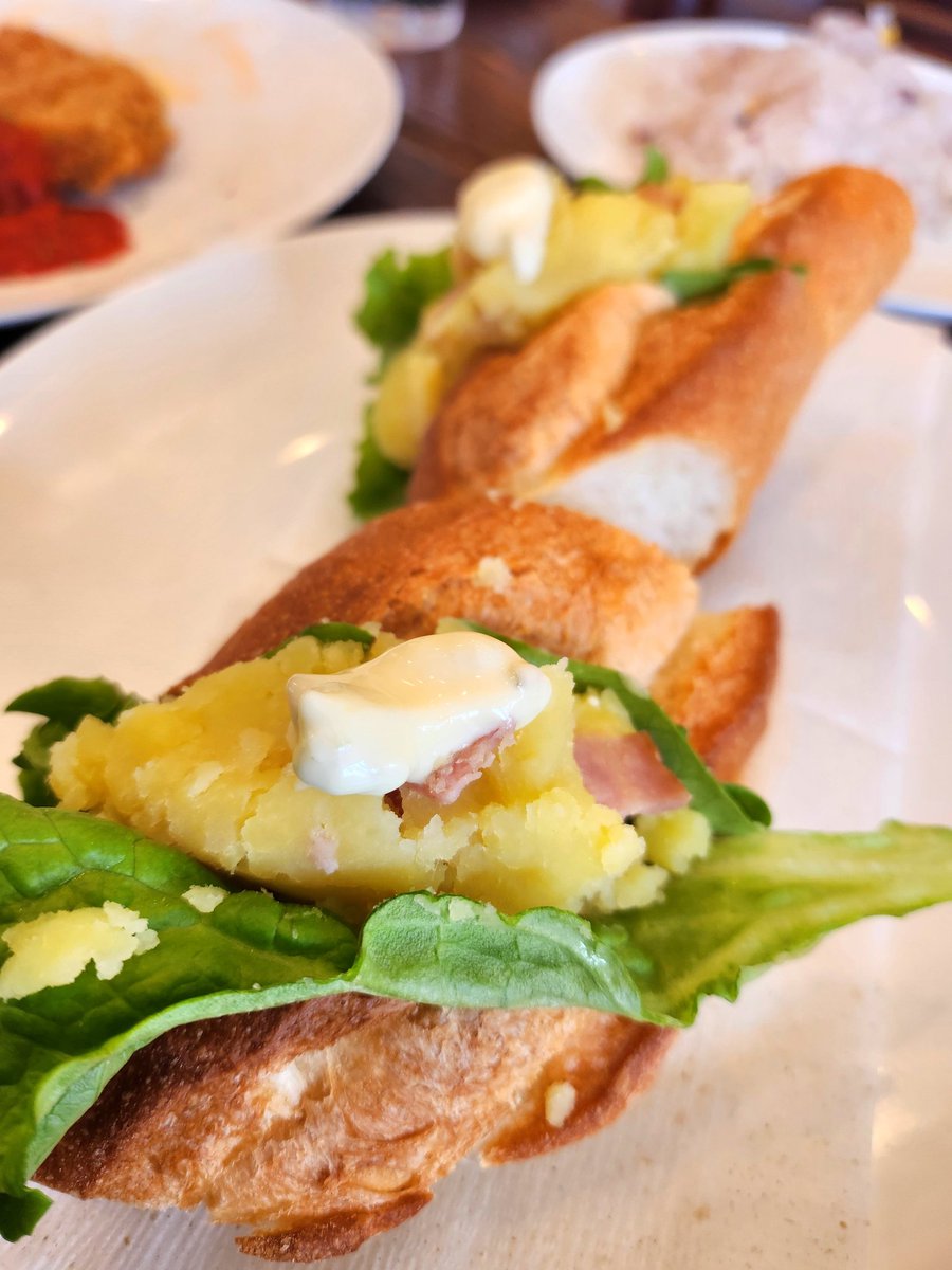 minoh_osaka_jpn's tweet image. Kirschbaum キルシュバウム
茨木市にあるドッグラン付きドッグカフェ。ここは料理が本格的でとってもおいしい。人気なんで予約げおすすめです。#北摂グルメ #北摂ドッグカフェ #Kirschbaum #キルシュバウム #箕面なう