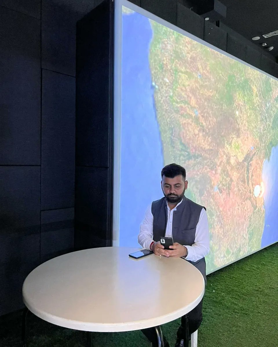 Dhrumitt's tweet photo. Visited @pmsangrahalaya at New Delhi. It's a real epic tribute, learned about the #vision &amp; #contribution of different Prime Ministers in the #progress , #development , #growth of our nation. Special thanks to Shri @narendramodi 
#PradhanMantriSangrahalaya #Dhrumit #gnsnewsagency https://t.co/4qiZxbbG5R
