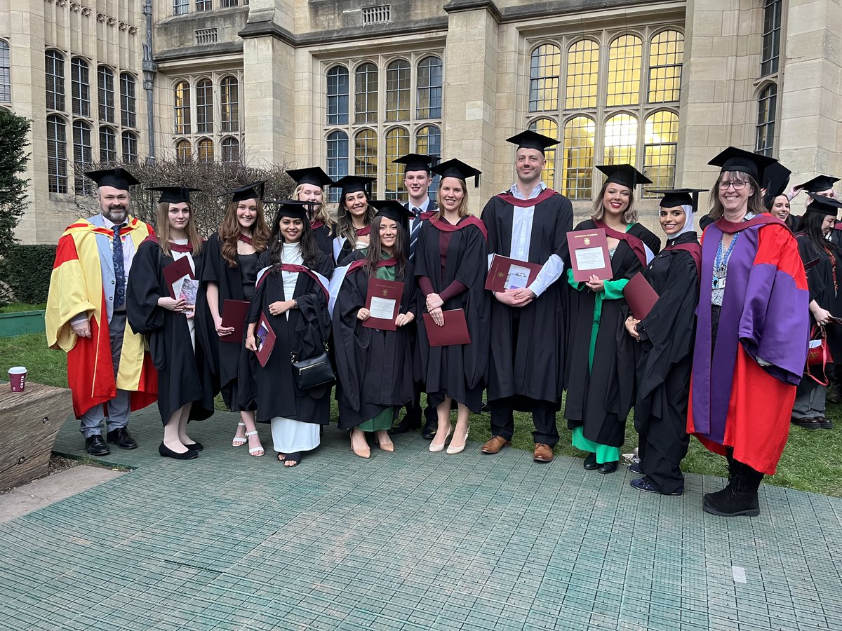 Huge Congratulations to our MSc Health Economics and Health Policy Analysis 22/23 cohort graduating today!