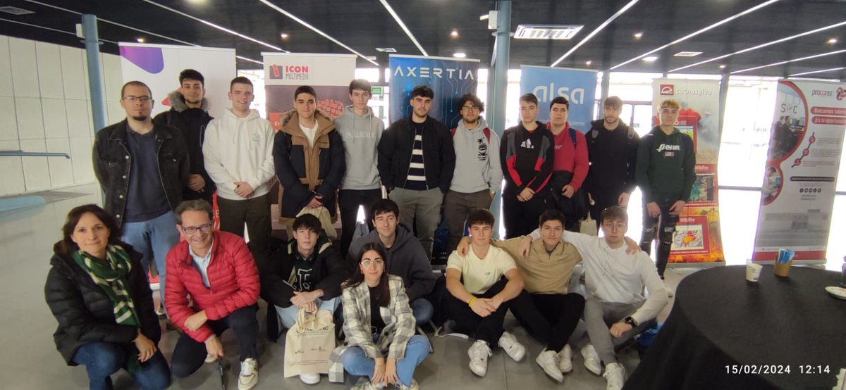 cristoreyva's tweet photo. ➡️Participamos en el proyecto #CONTACTTIC, en el que los alumnos de los Ciclos de STI y ASIR se acercan a las empresas tecnológicas de #CyL.
✨ Una oportunidad para conocer lo que demandan las empresas y el tejido empresarial de la región.
@aeiciberseg @educsi
#fp #excelencia https://t.co/z7K6lPiWAB