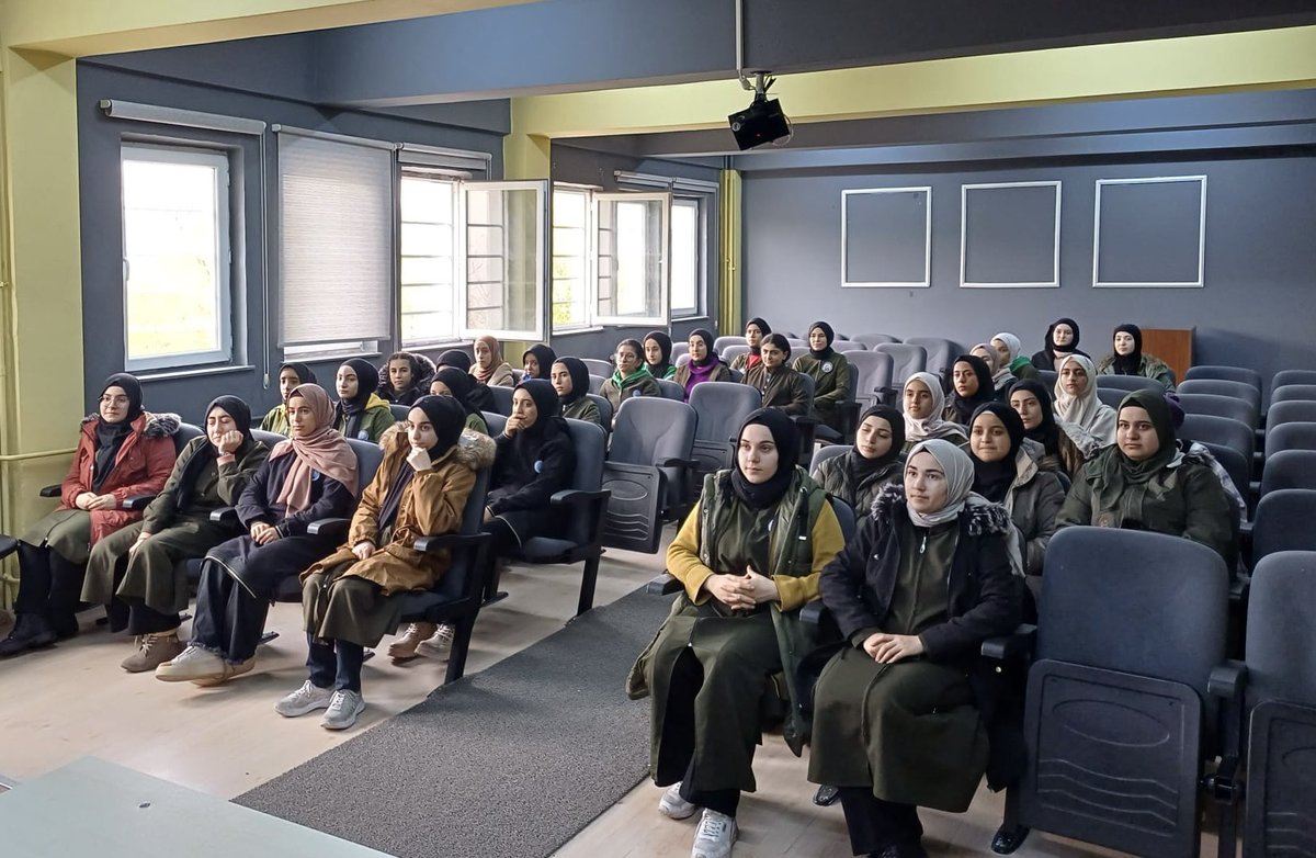 Öğrencilerimize verimli ders çalışma yöntemleri anlatıldı