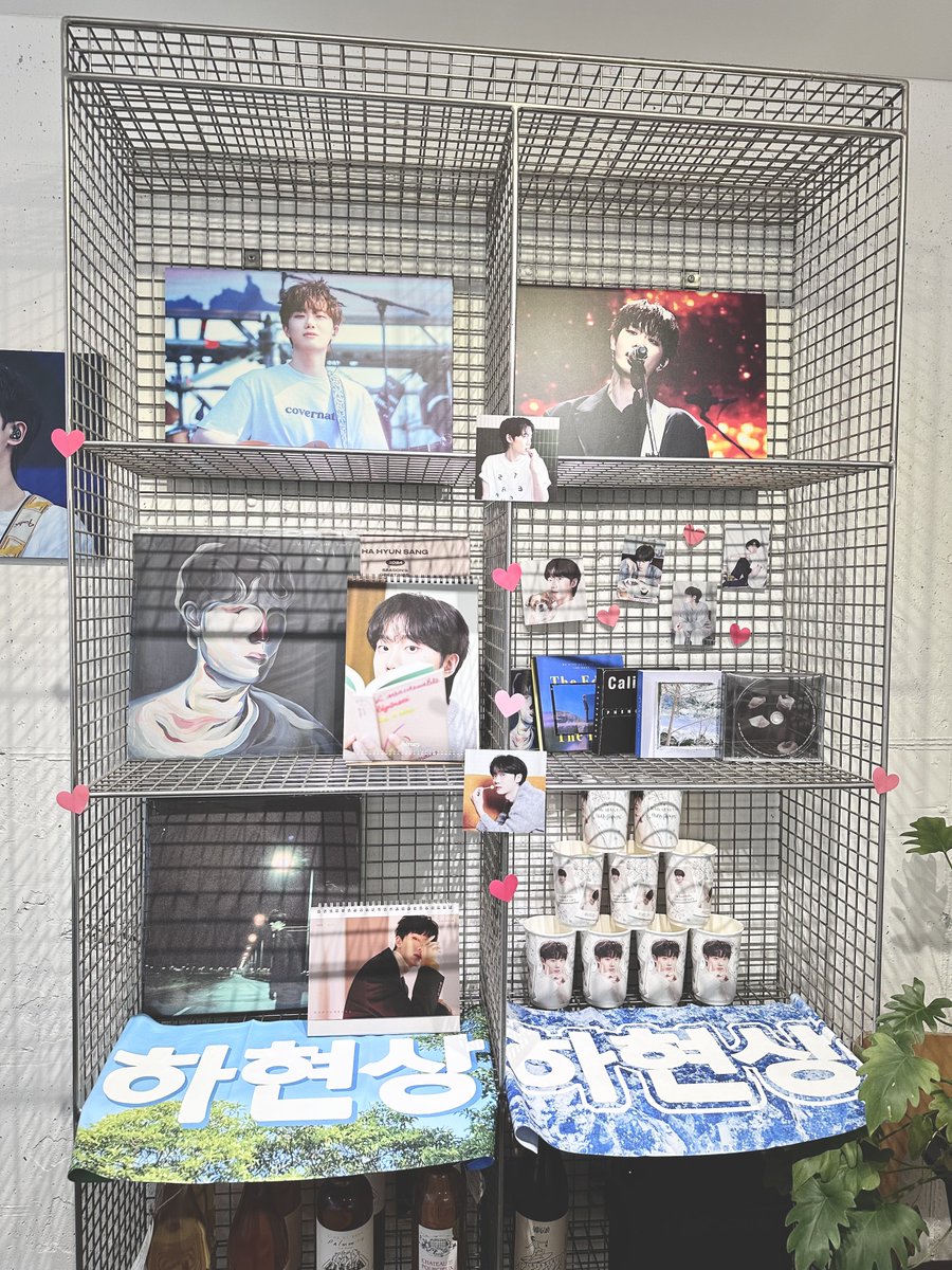 starrystay_'s tweet photo. 입구부터 마주한 싱송라 하현상의 시간과 흔적🗓️🥹
찬찬히 다시 꺼내어 기억하고 부둥켜안을 수 있는 이 공간이 너무 소중했어요
현상이로 수북한 공간 만들어주셔서 감사합니다🩵 
현상아 6주년 축하해 내년에도 한걸음에 달려올게💨

#With_All_My_Love
#데뷔_6주년_기다려왔다고_맘을_나눠줄게 https://t.co/aQOzyohpi2