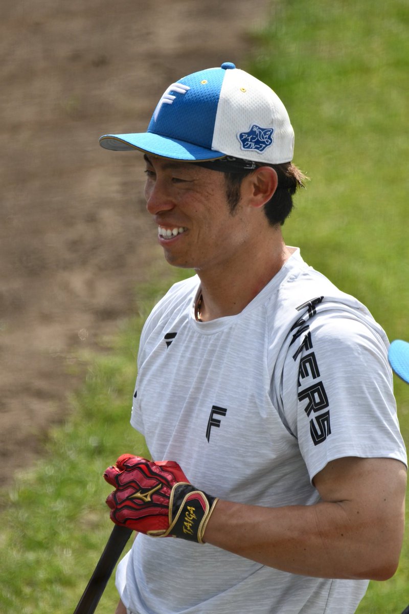 hxt25's tweet photo. 江越さんの笑顔が見られると
私はとっても嬉しい〜🤗❣️
#ファイターズキャンプフォト
2024.2.19 #江越大賀 https://t.co/B7huthmJy4