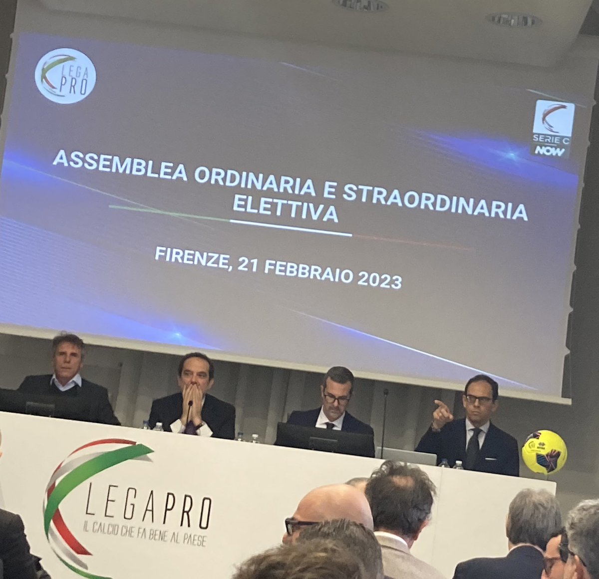 <a href="/legapro/">Lega Pro News</a> assemblea #firenze @MatteoMarani: “raddoppiati i ricavi, migliorato il prodotto, 40% di pubblico in più negli stadi” Ed ora VAR ai playoff e migliorare campi e strutture