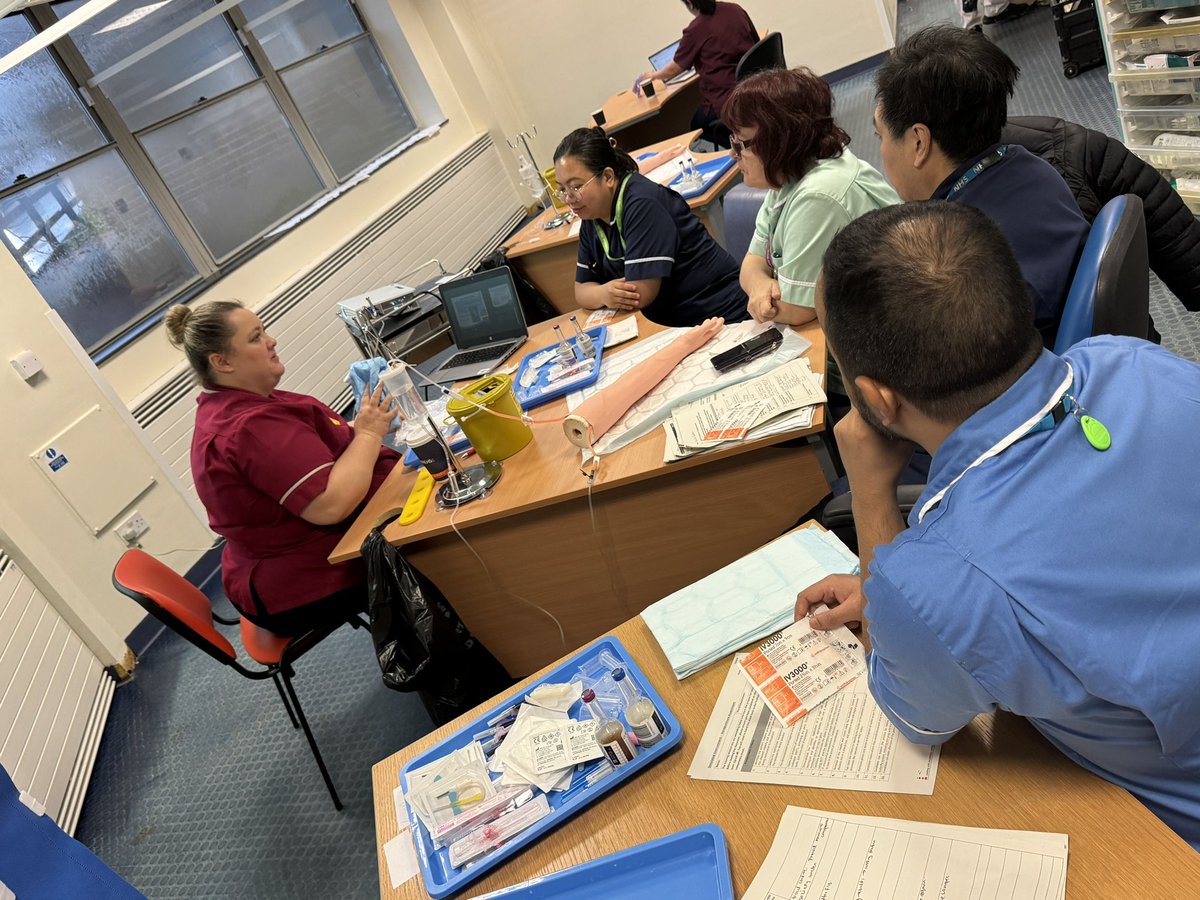 Venepuncture and cannulation training over the next 2days for our newly formed ward …Plym SDEC. Providing a positive contribution to admission avoidance &amp; reduced wait times <a href="/UHP_NHS/">University Hospitals Plymouth NHS Trust</a> <a href="/DerrifordNurses/">UHP Nursing 💙</a> <a href="/iain_yearling/">Iain Yearling</a> <a href="/AAUNursesUHP/">AAU Nurses</a>