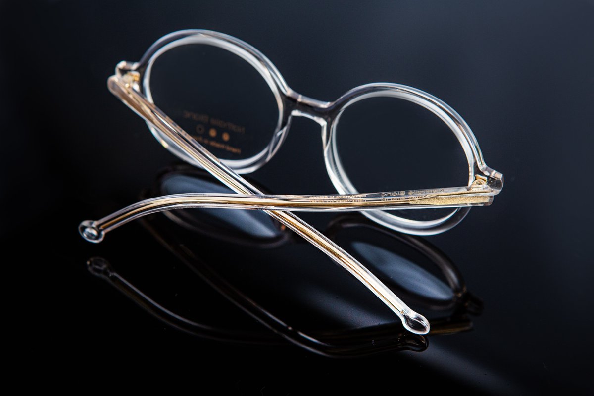 Discover our gorgeous translucent round frame, where every curve whispers style. Subtle, but so worth it  🌸 

#BE #Glasses #BEUnique #YourEyewearIsYourIdentity #Harrogate