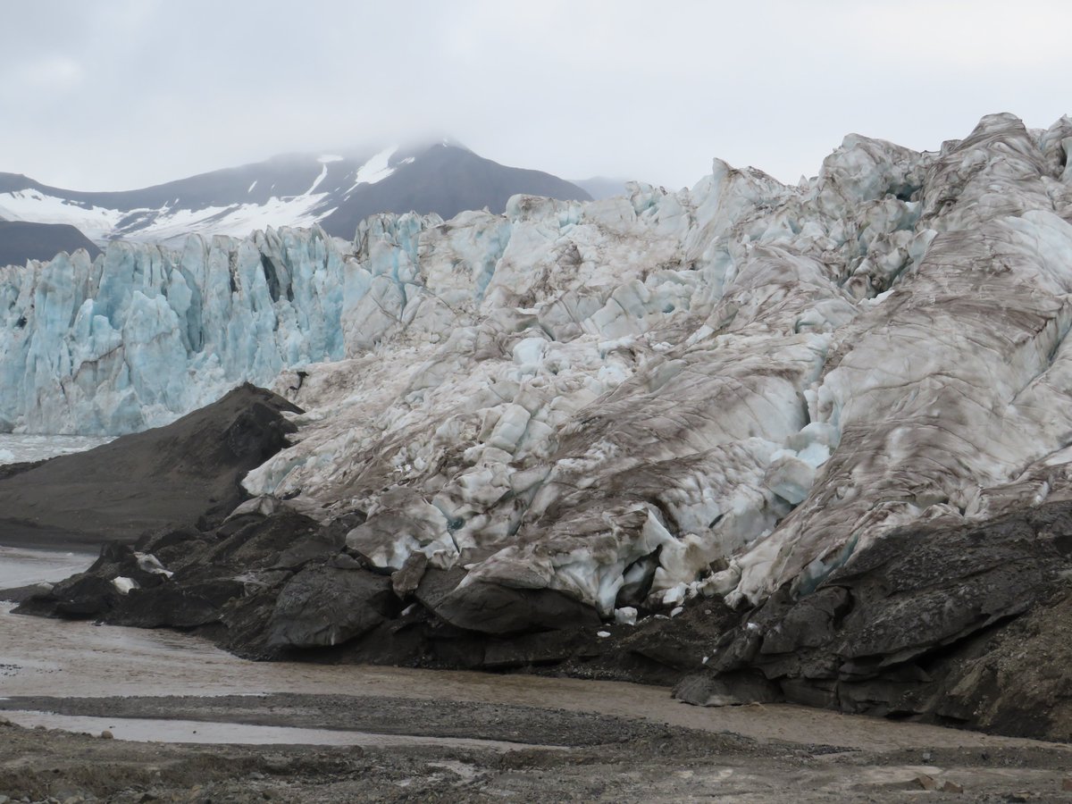 Like #drones, #glaciers, #calving or #Svalbard? Then here is our a dataset from last years fieldwork that you can freely use for your own work or student exercises <a href="/will_harcourt/">Dr Will D. Harcourt</a> #UNIS #NTNU 

doi.org/10.18710/B553MB
Photo: Borebeen, 2023