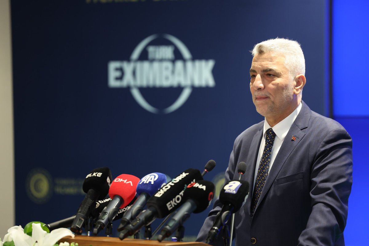 MahmutAsmali's tweet photo. Bugün, @Ticaret Bakanımız Sayın Prof. Dr. Ömer Bolat’ın (@omerbolatTR) katılımlarıyla gerçekleşen Türk Eximbank Genel Müdürlük Yeni Hizmet Binası Açılışı’na katılım sağladık.

Ülkemizdeki ihracatçı iş adamlarımıza daha verimli bir hizmet sunacak olan Türk Eximbank’ın yeni binasında emeği geçenleri kutluyor, ülkemize ve milletimize hayırlı olmasını diliyoruz.

@Turk_Eximbank
@aliogem