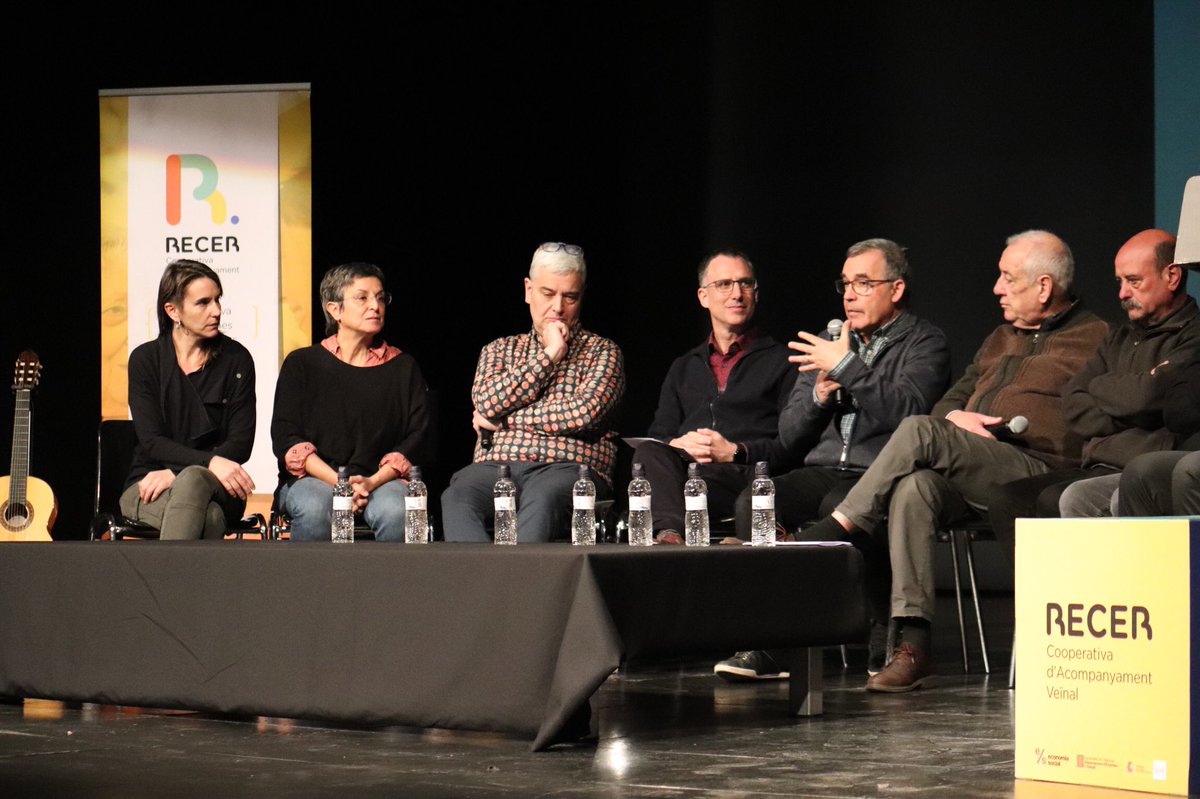 recercoop's tweet photo. ❓Ets d'un municipi de Catalunya i t'agradaria formar part de #Recer?

📞 Contacta amb nosaltres i #FestedeRecer!

📲 https://t.co/bdnUSE1P1t

#recercoop #acompanyamentveïnal https://t.co/XkHanT6qs3