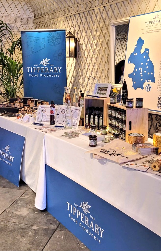 Rívesci tweet media