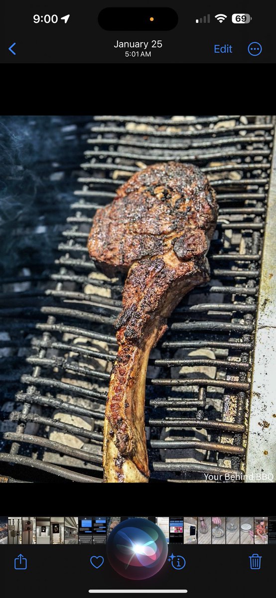 _yourbehindbbq's tweet photo. @BBQFinds A little tomahawk ribeye on the ole gasser https://t.co/y5AtWiPWLo