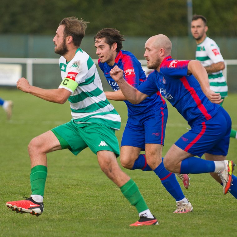 Vale look ahead to huge playoff clash vs Leatherhead this Saturday - Tickets on sale here
raynesparkvale.com/news/vale-look…