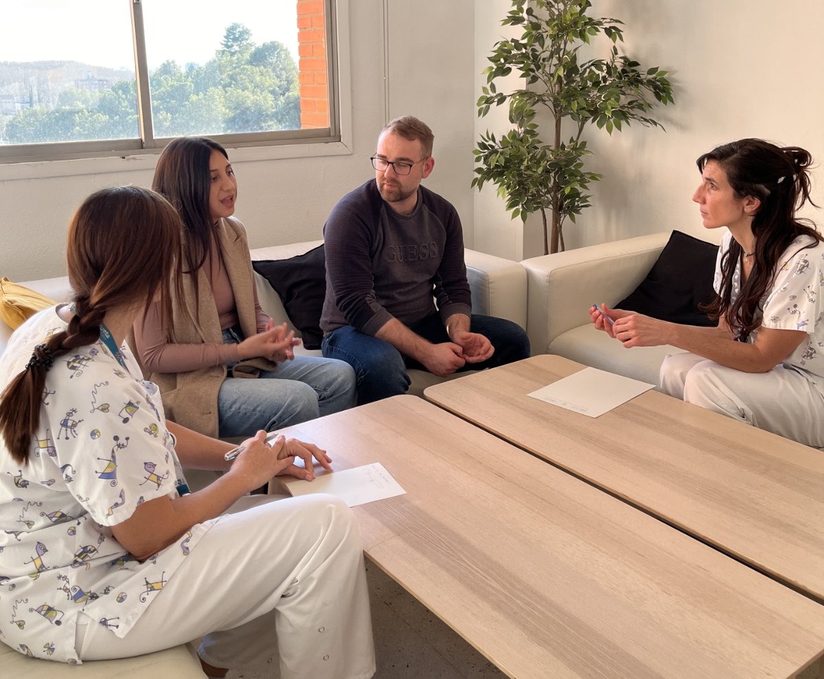 htrueta's tweet photo. El programa INFA-Neo està impulsat per l’equip #NIDCAP de la Unitat de Neonatologia del Trueta 👩‍⚕️👨‍⚕️👶 i té la finalitat d’impulsar la inclusió de les famílies en les cures de nounats amb menys de 30 setmanes de gestació mitjançant una atenció i capacitació personalitzada. https://t.co/N0npqu5vtw