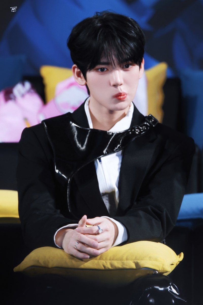 Melocoton0320's tweet photo. 𝟐𝟒𝟎𝟐𝟏𝟖

#한유진 #HANYUJIN #ハンユジン 
#ZEROBASEONE #ZB1 #제로베이스원 https://t.co/nCBihqHct1