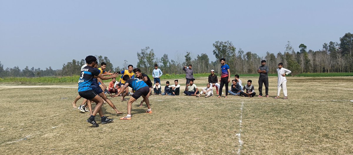 आज नेहरू युवा केंद्र सहारनपुर(युवा कार्यक्रम एवं खेल मंत्रालय के तत्वाधान मे जिला युवा अधिकारी शुभम जैन के आदेशानुसर ब्लॉक स्तरीय खेल प्रतियोगिता का आयोजन ग्राम भूलनी मे ब्लॉक कॉर्डिनेटर शाकिर गौर द्वारा किया गया ।