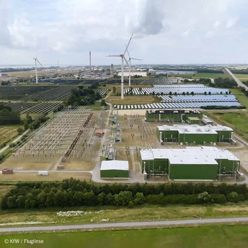 KfW Bankengruppe (@kfw) on Twitter photo Die KfW unterstützt die nachhaltige #Transformation auf vielfältige Weise. Auch beim Projekt #Suedlink, das heute mit dem Bau des Suedlink-Konverters in Brunsbüttel beginnt.
Erfahre mehr dazu hier: fcld.ly/094aa5v
@TenneTTSO <a href="/TransnetBW/">TransnetBW</a> Die KfW unterstützt die nachhaltige #Transformation auf vielfältige Weise. Auch beim Projekt #Suedlink, das heute mit dem Bau des Suedlink-Konverters in Brunsbüttel beginnt.
Erfahre mehr dazu hier: fcld.ly/094aa5v
@TenneTTSO <a href="/TransnetBW/">TransnetBW</a>