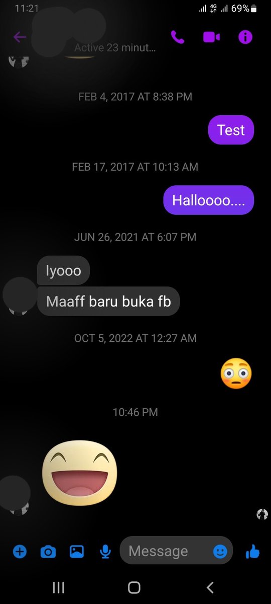DddSimaboa's tweet photo. Chattingan antar planet ama teman 😨😄 https://t.co/ZrajyVhfhC