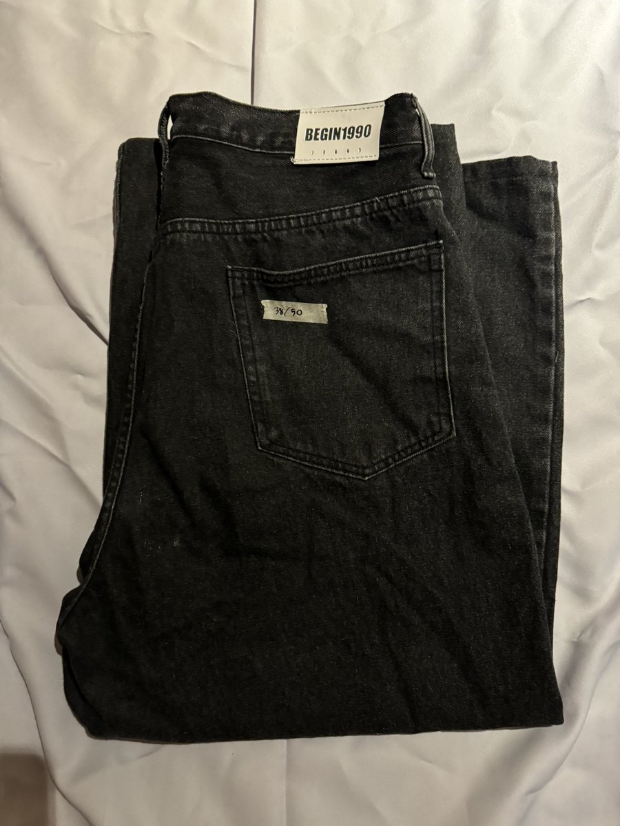 lemoxon_'s tweet photo. กางเกงยีนส์เอวสูง basic jeans เอว 38 สะโพก 50 ของ begin1990 ใส่แค่2ครั้ง ตัดขาออก1.5นิ้ว เราสูง 164 อยู่ปลายเท้าพอดีค่ะ สวยมากกก 400฿ ซื้อมา 890 ค่ะ #ส่งต่อเสื้อผ้ามือสอง #เสื้อผ้าสาวอวบ #ส่งต่อเสื้อผ้าสาวอวบ  #ส่งต่อเสื้อผ้ามือสองราคาถูก #กางเกงยีนส์สาวอวบ #ส่งต่อกางเกงยีนส์ https://t.co/0mrzxnbgtA