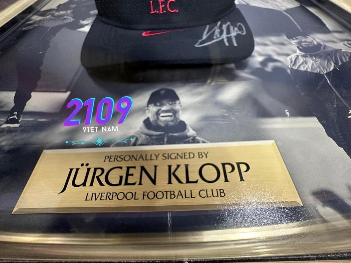 2109 Football Store tweet media