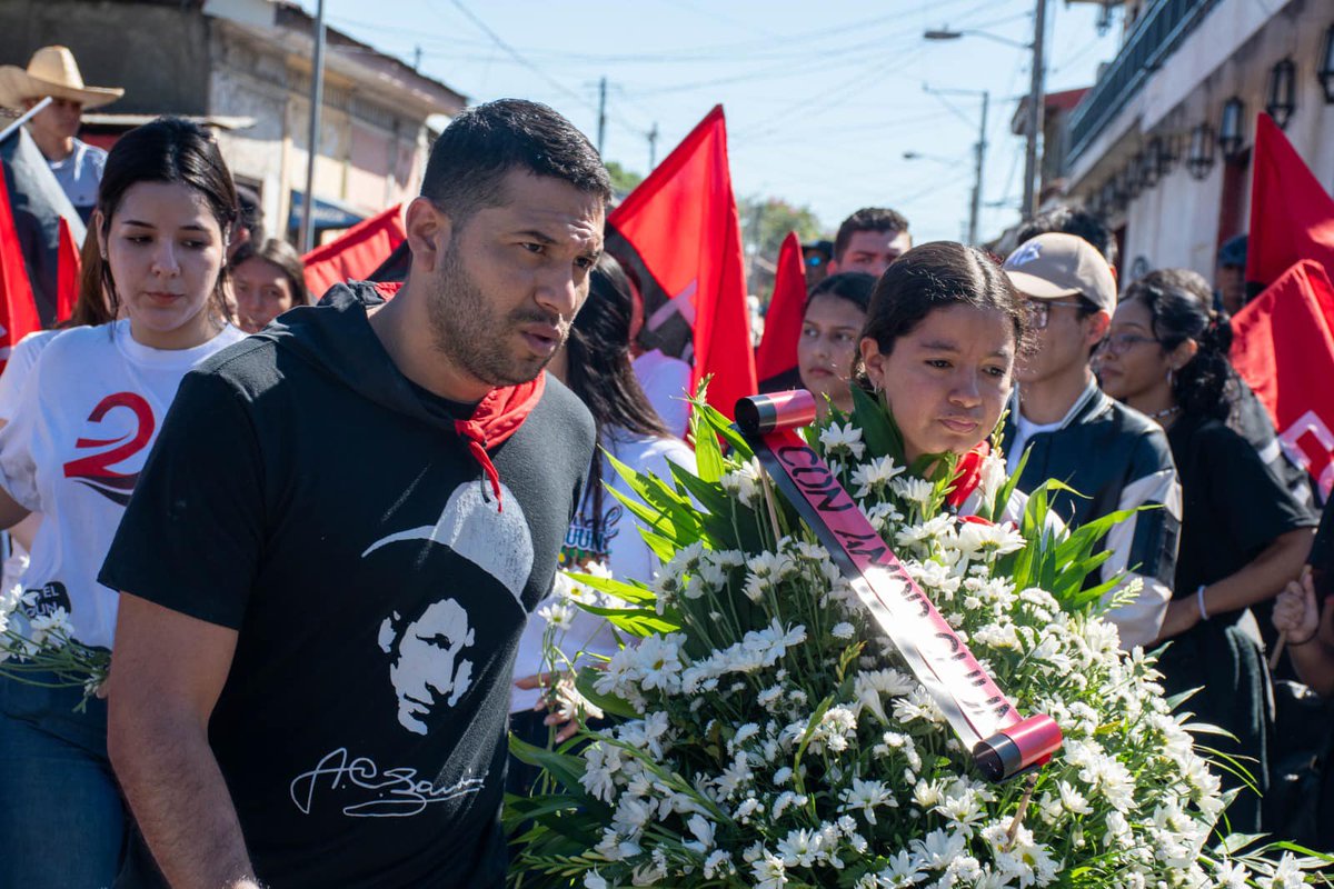 UNEN-CUUN León realizó un alegre recorrido cultural por las principales calles de la ciudad universitaria, rindiendo homenaje al General Sandino. 📷📷
#90SandinoSiempreMasAlla
#4519LaPatriaLaRevolucion #Nicaragua