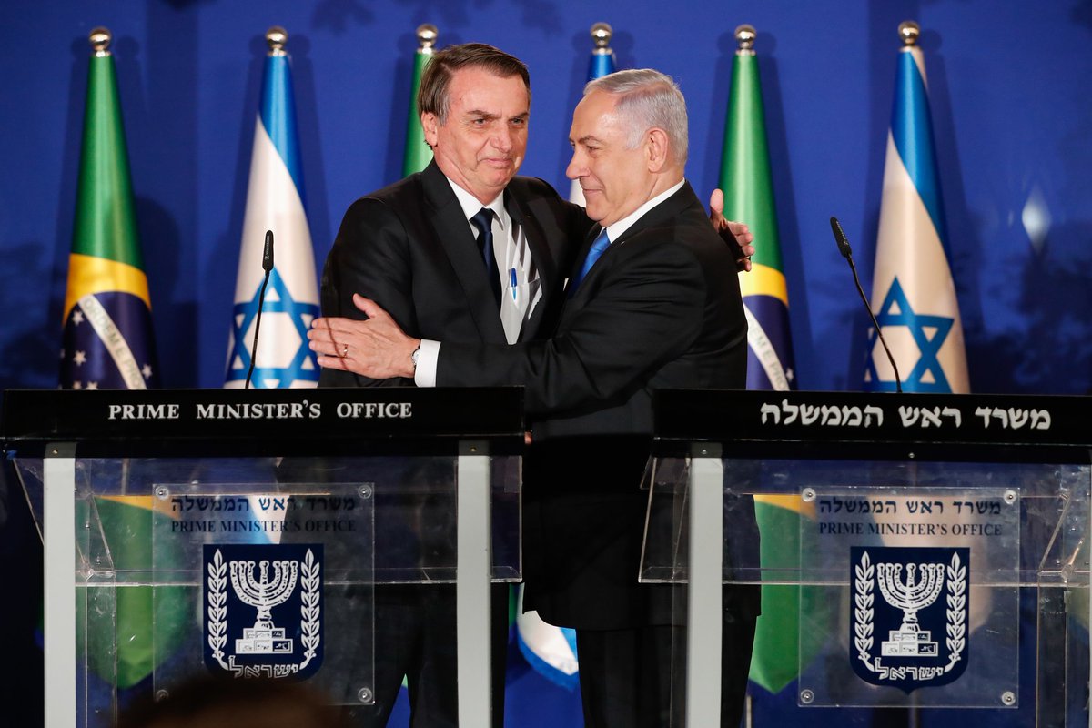 🚨ATENÇÃO: Bolsonaro solicita passaporte para viajar a Israel

Ex-presidente acha importante sua presença em solo israelense para restaurar a imagem do Brasil no exterior, após fala de Lula.

Na ocasião, Bolsonaro se reuniria com autoridades, além de prestar solidariedade a