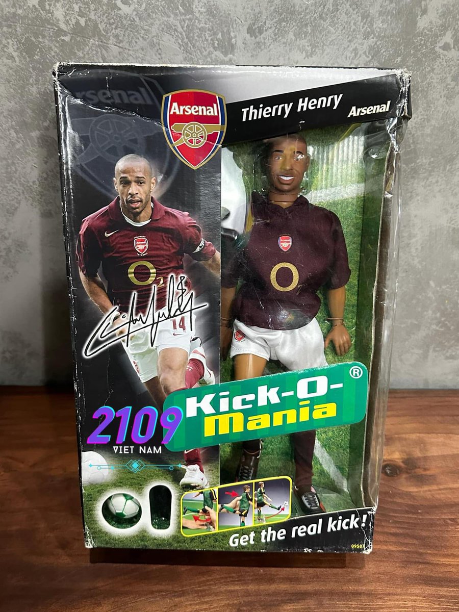 2109 Football Store tweet media
