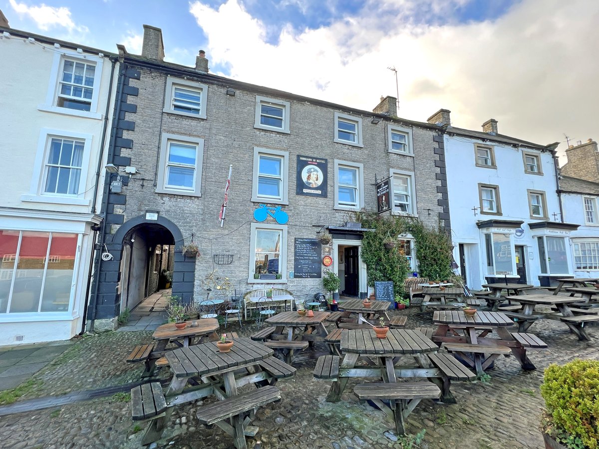 SP_Commercial's tweet image. ❗ Substantial price REDUCTION ❗ Freehold public house in market town location

Freehold: £600,000 | Middleham, North Yorkshire 📍

🖱️sidneyphillips.co.uk/business-detai…

-
-
-

#middleham #leyburn #northyorkshire #middlehamnews #pubsforsale #pubsforsaleuk #property #commercialproperty