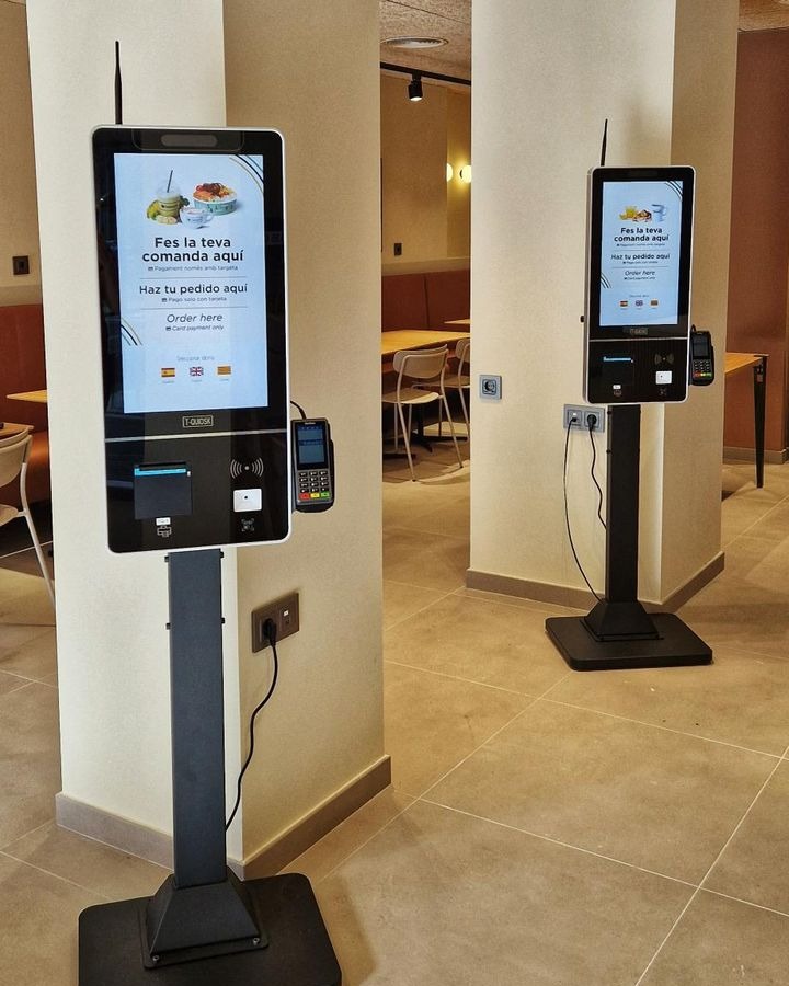 Faborit's tweet image. ¡Barcelona! Prepárate porque estrenamos nuevo Faborit en C/ Còrsega 323 🥳
Ya puedes disfrutar del nuevo local: un espacio acogedor pensado para que te sientas como en casa, un menú con el que disfrutar con cada bocado y todo el buen ambiente que nos define. 
¡Te esperamos! 💖