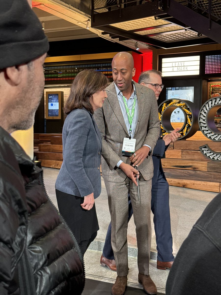 clydevanel's tweet photo. @google grand opening of new location at St. John’s Terminal on the West Side of Manhattan. It will hold space for thousands of employees. St. John’s Terminal represents the latest thinking from Google about how they best work together with clients, partners and each other. https://t.co/DYCsWxEo6D