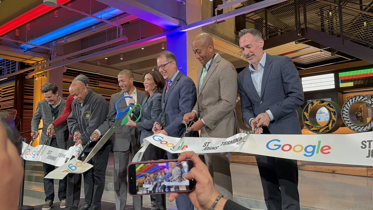 clydevanel's tweet photo. @google grand opening of new location at St. John’s Terminal on the West Side of Manhattan. It will hold space for thousands of employees. St. John’s Terminal represents the latest thinking from Google about how they best work together with clients, partners and each other. https://t.co/DYCsWxEo6D