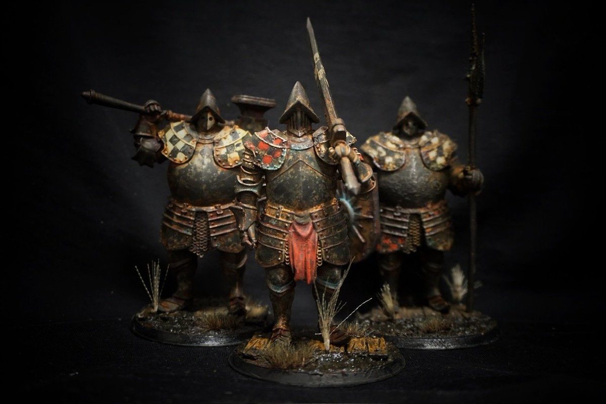 My Cauldron Knights painted by the very talented crucible_k. This is peek Cauldron Knight aesthetic.