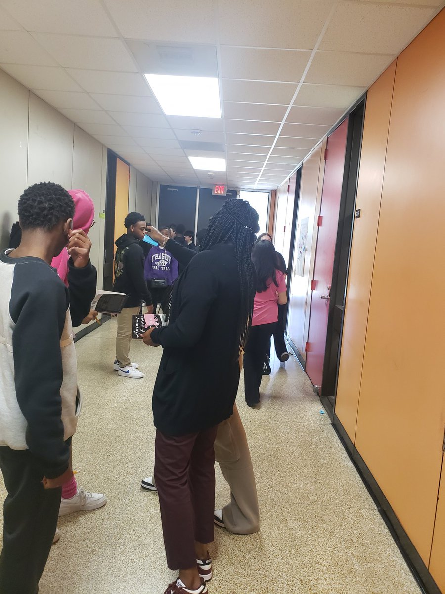 lanorafields tweet media