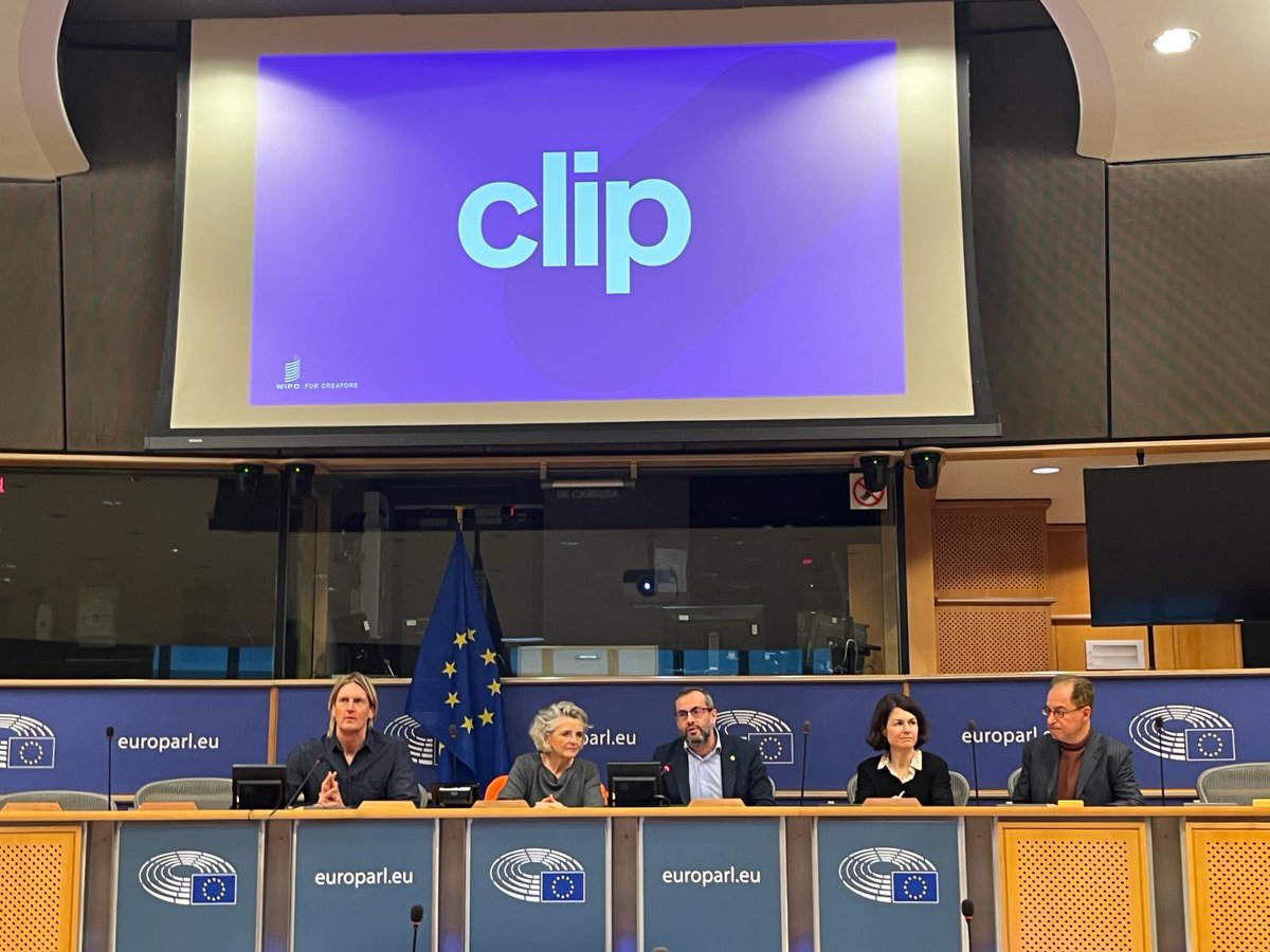 aepoartis's tweet photo. ✅🇪🇺🎶Interesting presentation of the #CLIP platform - #Creators Learn #IntellectualProperty
of @musicrightsaw foundation and @WIPO.
A big thanks to MEP @Ibangarciadb of the @CultCreatorsEU at the @Europarl_EN for organisation!
#goCLIPnow #performingarts https://t.co/Jl2Aw3c2Lp