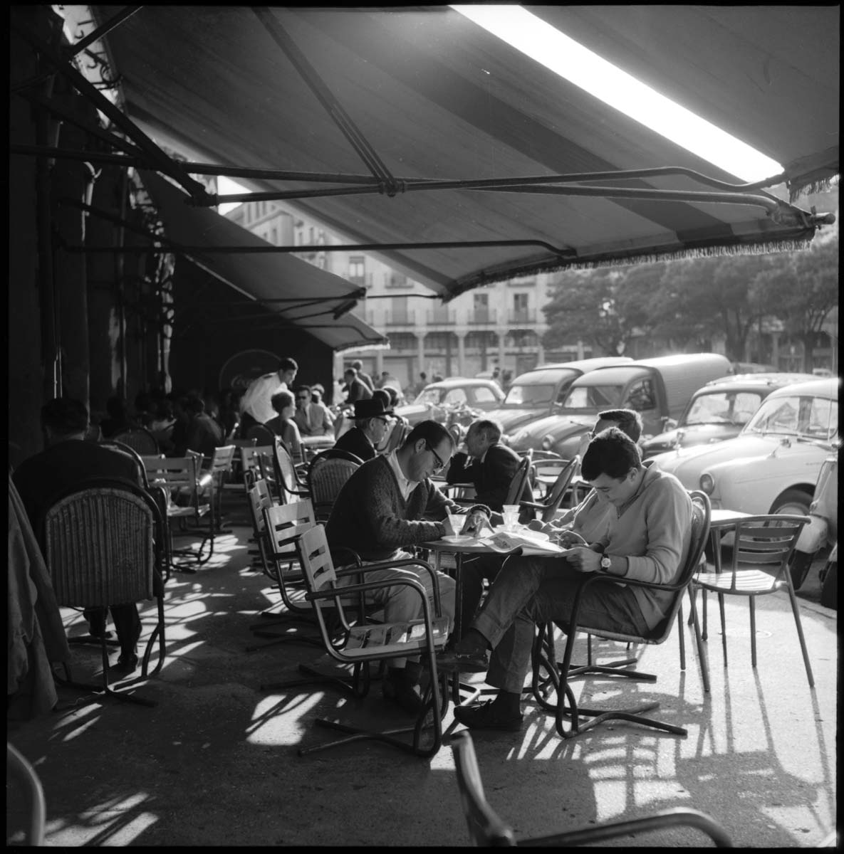 valladysuscosas's tweet photo. Terraza del Café del Norte de #Valladolid  en 1966

📷 Archivo municipal de Valladolid https://t.co/pVDMlQbtoB