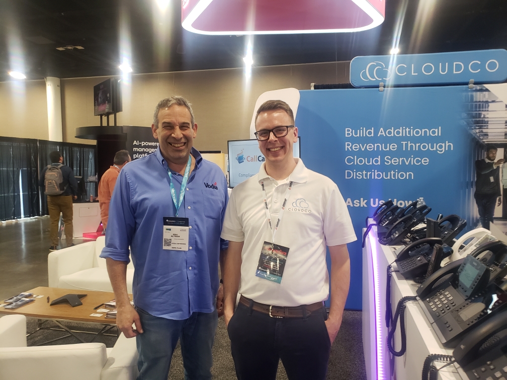 vodia_networks's tweet image. It&apos;s always a pleasure connecting with our partners! Eric Altman, Vodia Sales Engineer, met with Kevin Masse at @QuestBlue, Paul Tuttle at @Cyberdatacorp, Dan Kosowski at @CloudCo, Inc. and Cecil Hogan at CloudFon at the @ITEXPO #TECHSUPERSHOW in Florida last week!