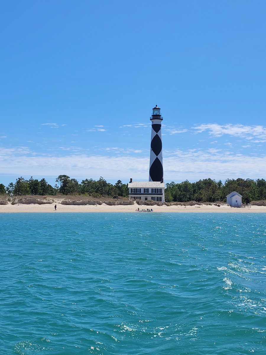 TheRealSpin4You's tweet photo. @dogwoodblooms @brianonorio Oh yeah! Now we're talking! My buddies out on Shackelford Island. I'll be back down there in about 4-5 weeks. Can not wait!
#ShacklefordIsland
#CapeLookout
#OuterBanks https://t.co/izMuv0Fqoq