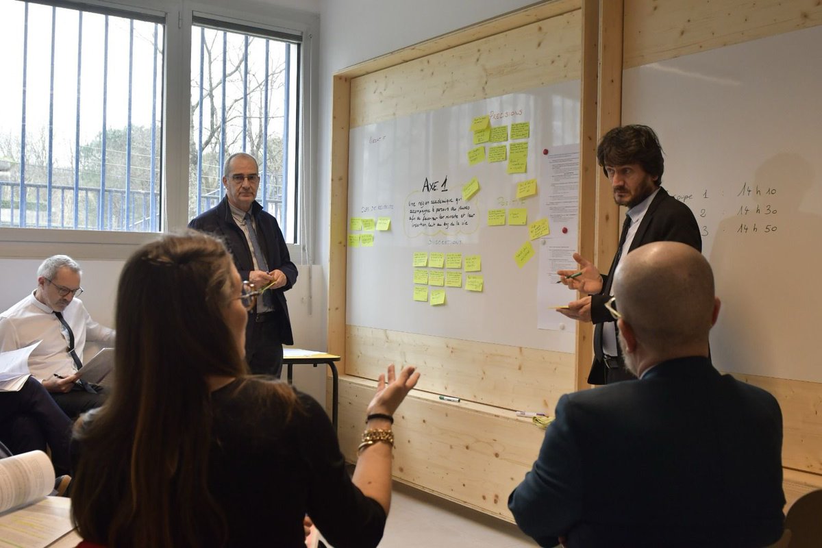 ABisagni's tweet photo. Séminaire riche&amp;créatif autour du projet de feuille de route @RANouvAquitaine 
#compétences 
#parcours #jeunes #émancipation #mobilités #sport #engagement #métiers #numérique #partenariats 
Un grand🙏 à toutes les équipes engagées @BndicteRobert @CDrucker_Godard @GalderisiClaud1 https://t.co/8cU1xbKwW5