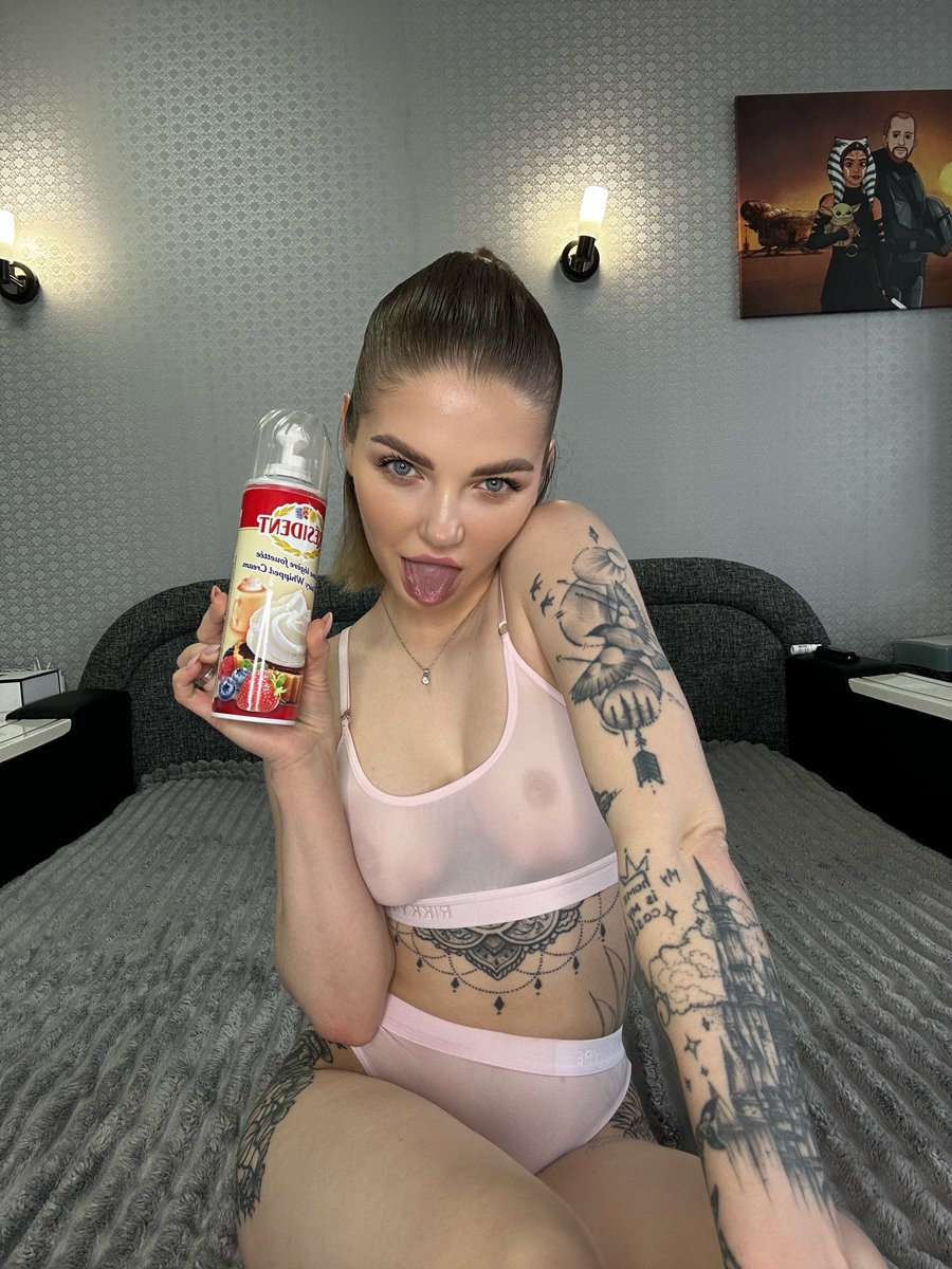 karinkaloud's tweet photo. New girl/girl video on my page now 😍 subscribe now and get it discounted 🥵 only 5 spaces in comments ⬇️⬇️ https://t.co/B6PsOW4JV7