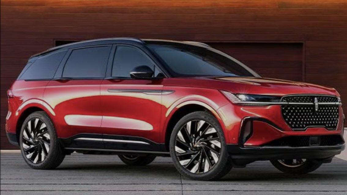 This is an exciting week!  I am one of only 11 Ford employees to take part in the Lincoln Digital Scent reveal.  Lincoln’s full collection of seven specially curated in-cabin scents was embargoed until February 19, 2024.  Available in the all-new 2024 Lincoln Nautilus.