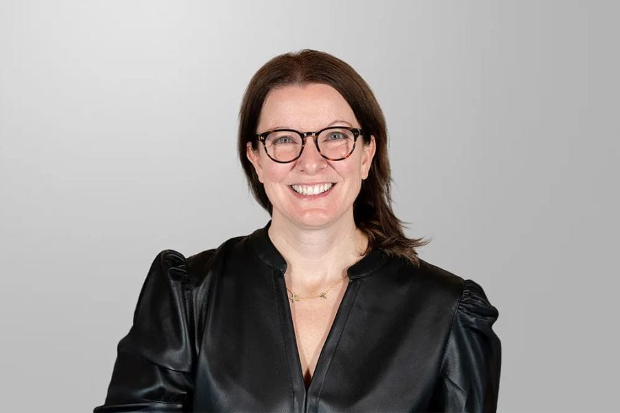 dig_business's tweet image. #Delinea hat Kate Reed zum neuen Chief Marketing Officer (#CMO) ernannt. Reed bringt über zwanzig Jahre #Marketing-Erfahrung in den Bereichen #Technologie und #Cybersicherheit mit.

digitalbusiness-cloud.de/delinea-erweit…