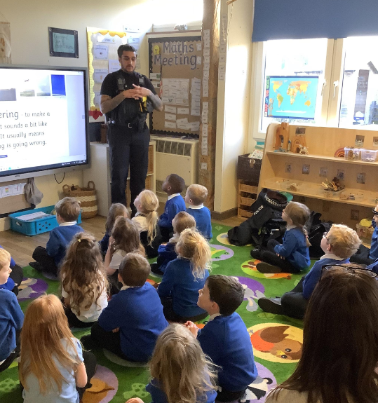 PoliceSudbury's tweet photo. We were please to receive these great pics from @woodhallsudbury today from our visit last month with the children from #Nursery &amp; #Reception. #1574👮  #1221👮 🚔  #OneCopStop #PoliceInSchools https://t.co/tm5zQQmwdS