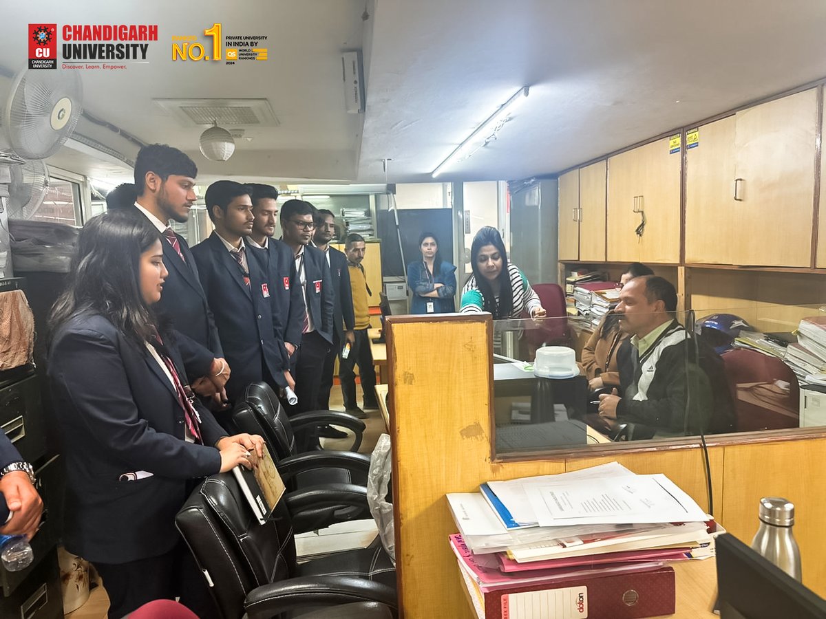Chandigarh_uni's tweet photo. We believe in providing our students with #holistic learning experiences that go beyond the classroom. Our recent industrial visit organized by #AIT_Management to the Bank of Baroda, Sector 17, Chandigarh, exemplifies this commitment to student enrichment.
During the visit, our students had the chance to observe and interact with professionals in the banking sector, gaining a deeper understanding of #banking operations, customer service strategies, financial management practices and much more.
Glimpses: