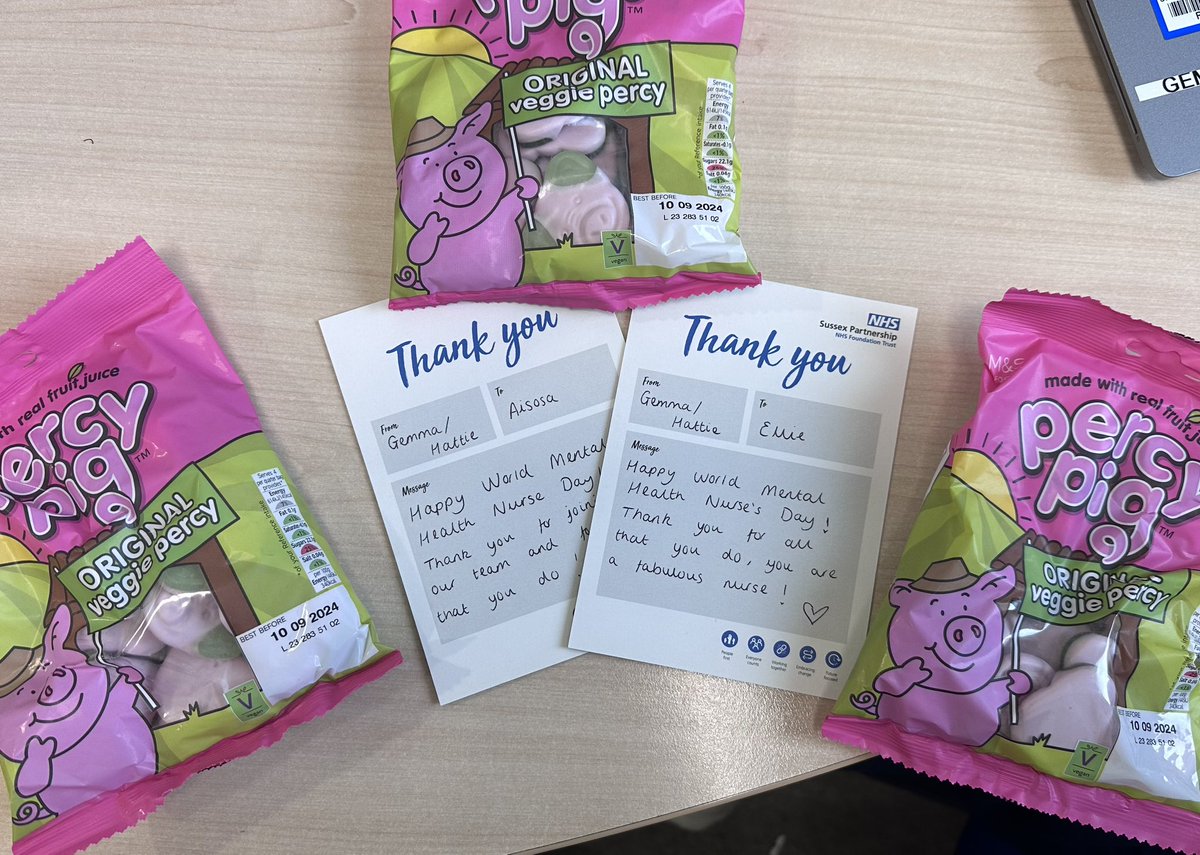 So lovely to go to the teams and give a little thank you to the Nurses working on shift today 🤩 thank you again for all you do - we really appreciate it ☺️ @SPFT_NHS #MHNursesDay