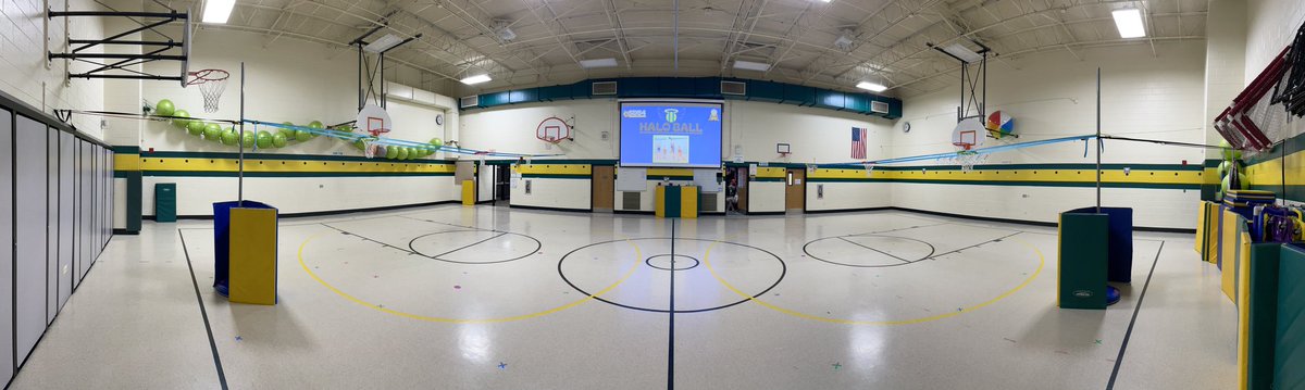 Mr_Niepomnik_PE's tweet photo. Playing this awesome activity of @haloballsport with my PE classes. Everyone should look into trying this with their PE programs. Kids are loving it and we haven’t even gotten to gameplay yet - that’s next week. @D54schools #54PhysEd https://t.co/0G4sbkKZWP