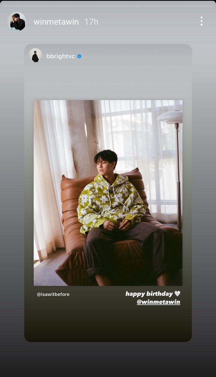 W1NMINW0N's tweet photo. 2019 - w posted a greeting of a screencap from their vidcall to greet b
2024 - b posted a greeting of a screencap from their vidcall to greet w

2022 - w's first shared igs on his bday was b's greeting
2024 - w's last shared igs ok his bday was b's greeting https://t.co/UA1fBucC8e