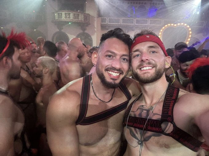 Happy birthday to my man 😘😈 @ReyXXL https://t.co/XDzTWUHDKy<a class="tags" href="/tag/reyxxl">@reyxxl</a><a href="/tag/happynewyear"class="tags"><span>#happynewyear</span></a>